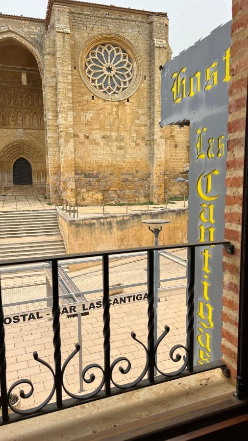 Las Cantigas Villalcázar de Sirga Exterior foto